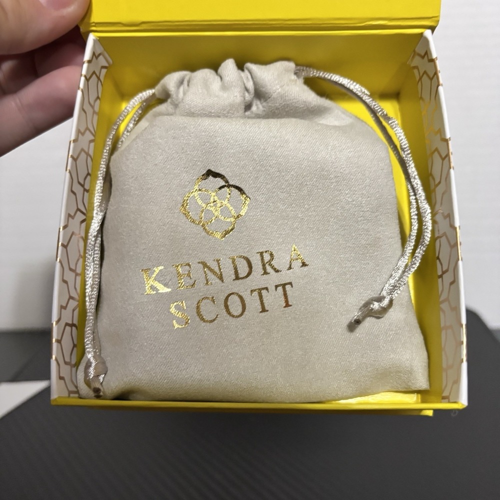 Kendra Scott Piper Pendant Necklace Gold Blue Lapis NWT $65    POUCH And Box - Picture 5 of 9